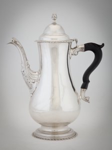 コーヒーポット、1760-70 作： Paul Revere