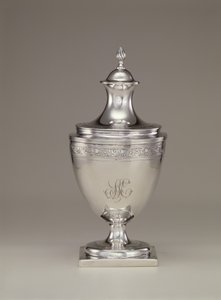 カバー付きシュガーボウル、1795年頃 作： Paul Revere