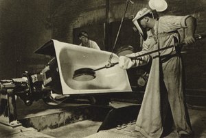 ドイツの産業 作： Paul Wolff