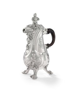 ジョージ2世のコーヒーポット 作： Paul de Lamerie
