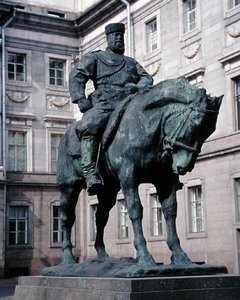 アレクサンダー3世（1845-94）の騎馬像 1909年（ブロンズ） 作： Pavel Petrovic Trubetskoy