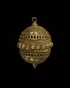 装飾品、c。 1875（ゴールド） 作： People Fulani