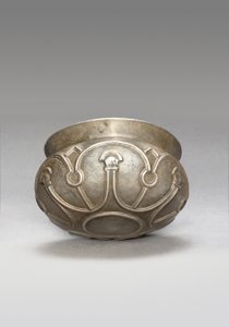 プレアケメネス朝の鉢、紀元前6世紀 作： Persian School