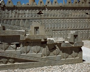 アパダナの東階段のレリーフ、前6世紀 作： Persian School