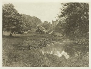 ハドンホールとホームステッド、川から 作： Peter Henry Emerson