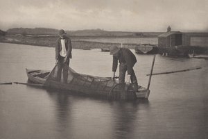 うなぎ網を取り上げる 作： Peter Henry Emerson