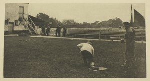 ボウリンググリーン 作： Peter Henry Emerson