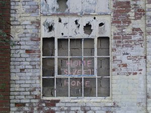 NEWCASTLE HOME-SWEET-HOME、2016、（写真） 作： Peter McClure