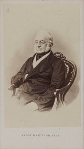 カール・ロバート・ネッセルローデ伯爵の肖像 1780～1862年、1860年頃。 作： Photo studio Mayer and Pierson.