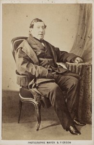 Portrait of the composer Gioachino Antonio Rossini 1792-1868, ca 1860.    1188258   ja       japanese Successfully Translated  Original: Les Mentes et Redingottes Translat: Les Mentes et Redingottes 1250383 ja japanese Successfully Translated Original: Geb 作： Photo studio Mayer and Pierson.