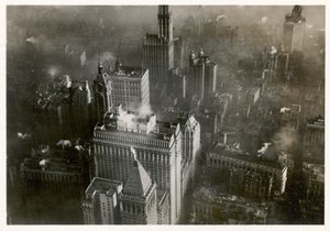 LZ 127グラーフ・ツェッペリン号から撮影されたマンハッタンのダウンタウンの航空写真、ニューヨーク1928年（モノクロ写真 作： Photographer German