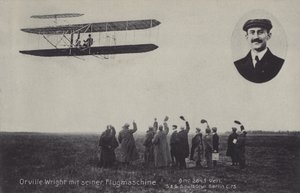 アメリカの飛行家オービル・ライトとその飛行装置（モノクロ写真 作： Photographer German