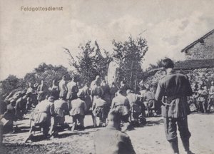 野外教会での礼拝に参加するドイツ軍兵士（モノクロ写真 作： Photographer German