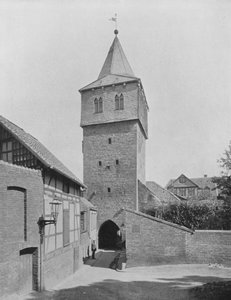 ケルウィーダー・タワー（モノクロ写真 作： Photographer German
