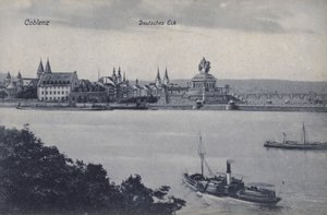 カイザー・ウィルヘルム1世の記念碑（ドイツ・コブレンツ、Deutsches Eck）（モノクロ写真 作： Photographer German