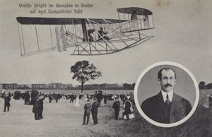 ベルリンのテメルホフ飛行場で飛行機を飛ばすオービル・ライト（モノクロ写真 作： Photographer German