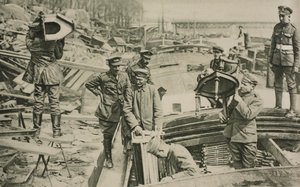 戦利品の返却 作： Photographer German
