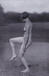 美しい身体、女性のための身体文化（モノクロ写真 作： Photographer German