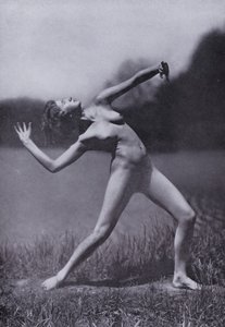 美しい身体、女性のための身体文化（モノクロ写真 作： Photographer German