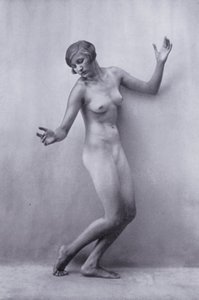 美しい身体、女性のための身体文化（モノクロ写真 作： Photographer German
