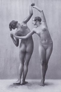 美しい身体、女性のための身体文化（モノクロ写真 作： Photographer German