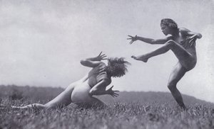 美しい身体、女性のための身体文化（モノクロ写真 作： Photographer German