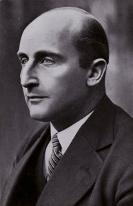 1936年のベルリンオリンピックの競技場を設計したドイツ人建築家、ヴェルナー・マーチ（モノクロ写真 作： Photographer German
