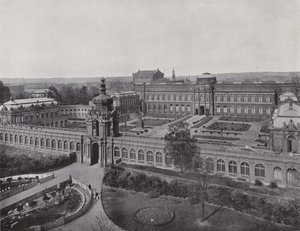 ツヴィンガー、全景（モノクロ写真 作： Photographer German