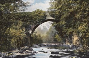 アイルランド：ウィックロー州のダーグル橋（カラー写真）