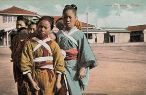 女の子と赤ちゃん、日本（写真 作： Photographer Japanese