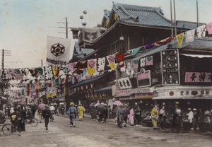 日本、1912年頃。大阪・道頓堀、劇場街（写真 作： Photographer Japanese
