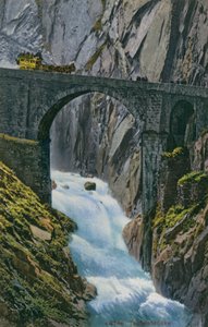スイスのショーレン峡谷に架かるトイフェルスブルッケを渡る馬車。1913年に送られた絵葉書。