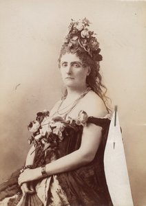 [カスティリオーネ伯爵夫人]、1895 年。