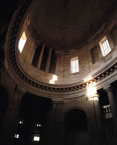 バロック建築。建築家ピエール・ピュジェ（1622年～1694年）によるマルセイユ修道院の旧シャリテ礼拝堂（1679年～1707年）。内観。マルセイユ、ブーシュ・デュ・ローヌ（Bouches-du-Rhone）（13）。 作： Pierre Puget