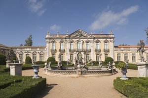外観図 作： Portuguese School