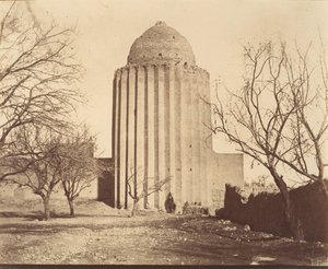 [バスタム、1313 年に建てられた墓塔、ホラサン]、1840 年代から 60 年代。