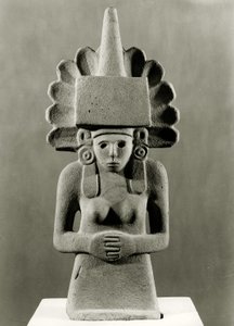 Centeocihuatl、トウモロコシの女神、Huastecan、c。 1000-1250（石灰岩） 作： Pre Columbian