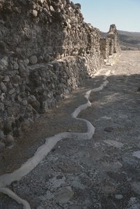 市壁の遺跡、ポストクラシック後期 作： Pre Columbian