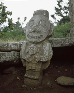 豊穣の女神の巨石彫刻 作： Pre Columbian Pre Columbian