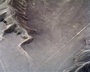 ハチドリの空中写真、ナスカの地上絵（撮影