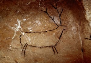 先史時代。上部旧石器時代（マグダレニアン）（16500年前から14000年前の間）の岩絵「鹿」 スペイン、モンテ・カスティージョ、ラス・チメネスの石器時代の洞窟 - 先史時代：鹿。上部旧石器時代（マグダレニアン）の洞窟壁画（16500年～14000年前 作： Prehistoric Prehistoric