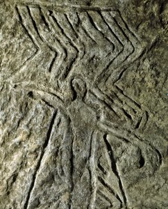 先史時代、ロックアート：人間の姿を表現したペトログリフ（石の上の落書き）。 新石器時代、石器時代。(アゼルバイジャン)青銅器時代バクー、アゼルバイジャン国立宗教歴史博物館 作： Prehistoric Prehistoric
