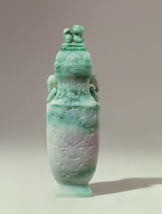 バラスター型花瓶とドーム型蓋物 清朝末期（エメラルド・白翡翠 作： Qing Dynasty Chinese School