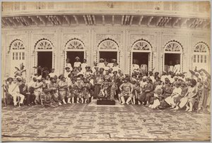  作： Raja Deen Dayal