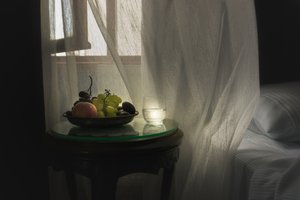 作： 