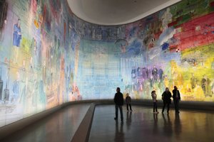 パリ市立近代美術館デュフィ・ルーム（ウィルソン大統領通り、パリ75016）内の「ラ・フィー・エレクトリシテ」。建築：ジャン＝クロード・ドンデル、アンドレ・オーベール、ポール・ヴィアール、マルセル・ダストゥーグ 作： Raoul Dufy