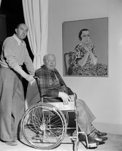 ヴェネツィアでの画家ラウル・デュフィ（車椅子）-1952年（モノクロ写真） 作： Raoul Dufy