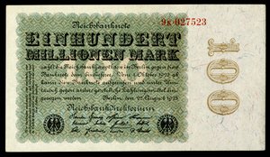 第一次世界大戦後のハイパーインフレーション時代のワイマール共和国のパピエルマルク 作： Reichsbankdirektorium Berlin