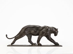 パンサーウォーキング、後脚上げ、1904年頃（青銅色の緑青）