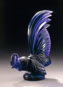 Coq Nain、1926年頃（紫色のガラス） 作： Rene Jules Lalique